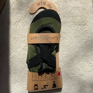 Women fitkicks shoes